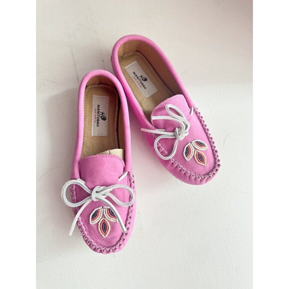 Manitobah Kayak Moccasin Pink Beaded Leather w Bow Detail 6 - Picture 2 of 9